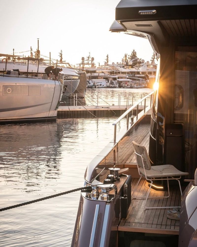 Black Diamond Voyage