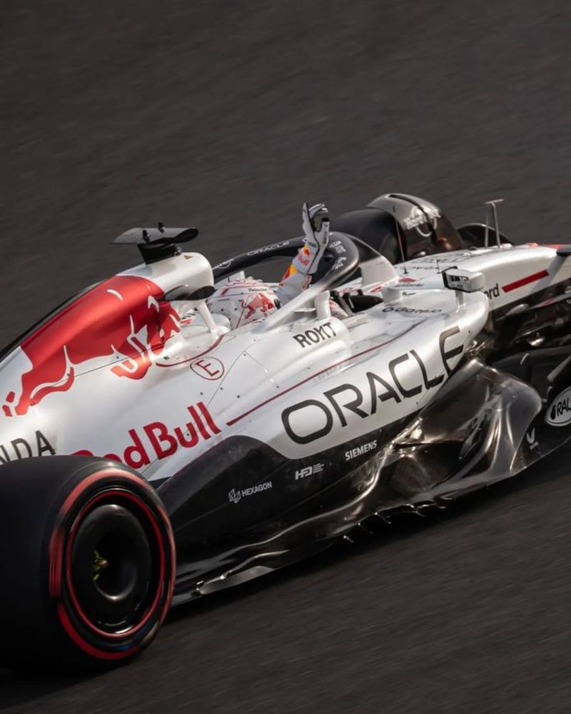 Black Diamond Voyage